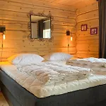 3 Bedroom Beautiful In Straumgjerde Prázdninový dům *