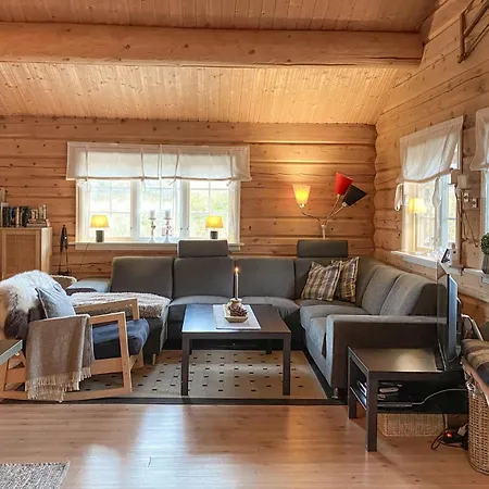 Schönes Haus Mit 3 Schlafzimmern In Straumgjerde Brunstad