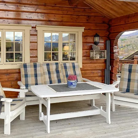 3 Bedroom Beautiful In Straumgjerde *